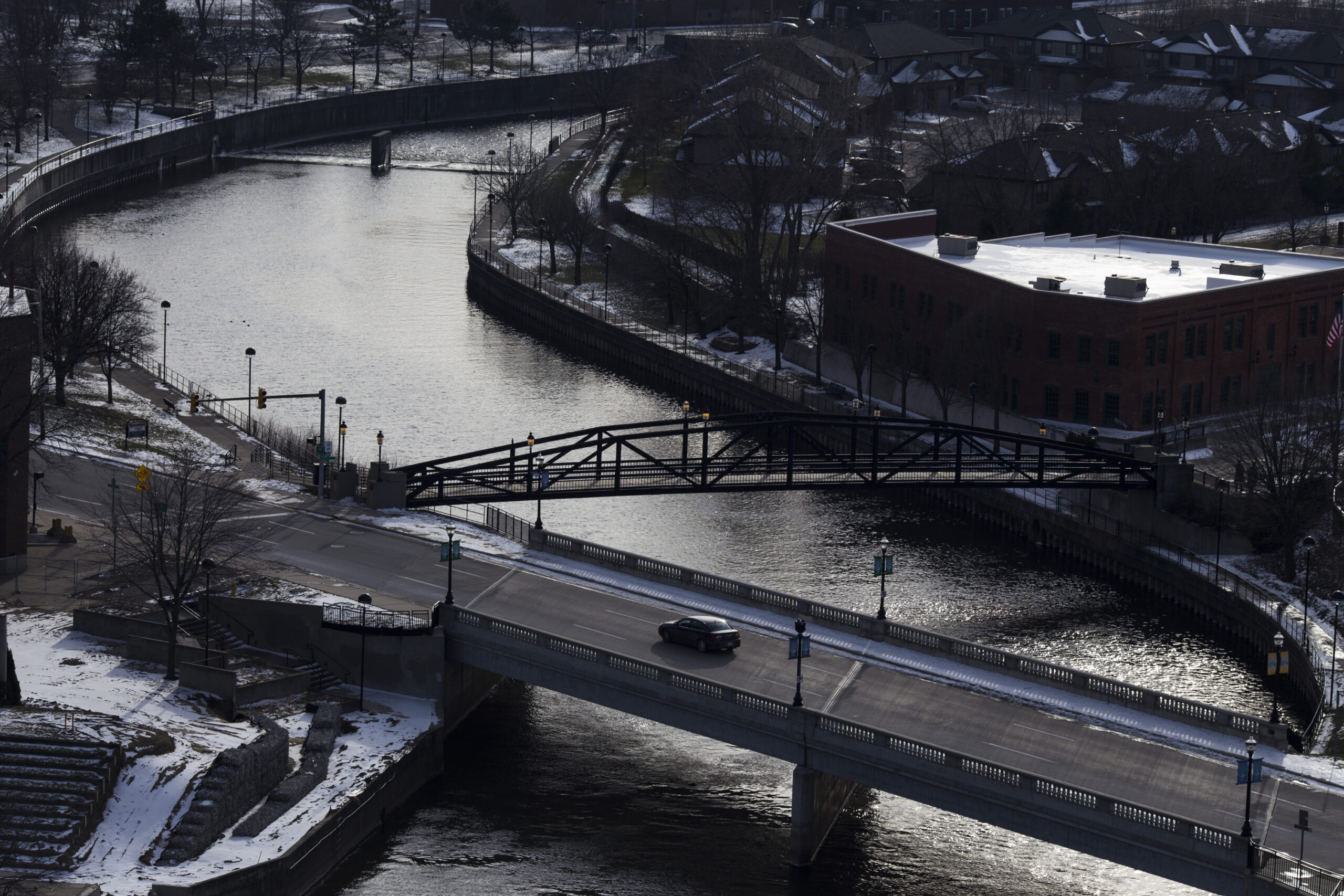 Overhead photo of Flint River